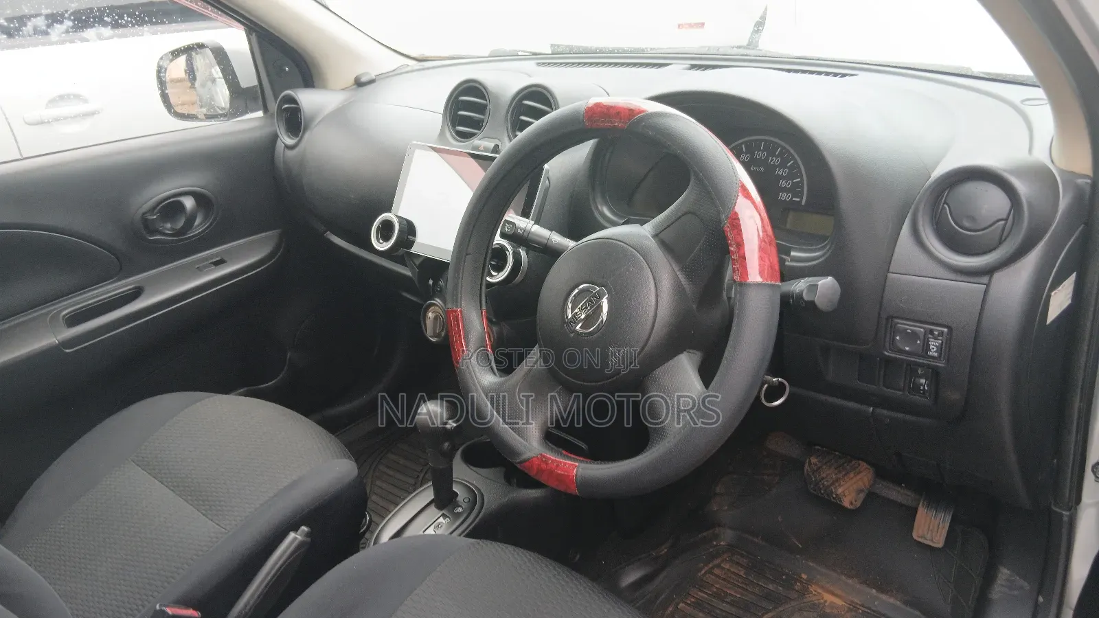Nissan March 2015 Silver