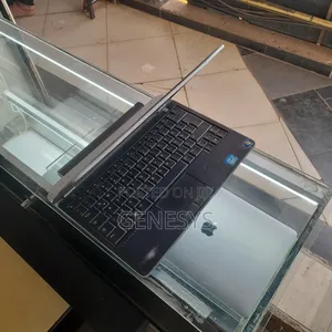 Laptop Dell Latitude E5270 8GB Intel Core i5 HDD 500GB