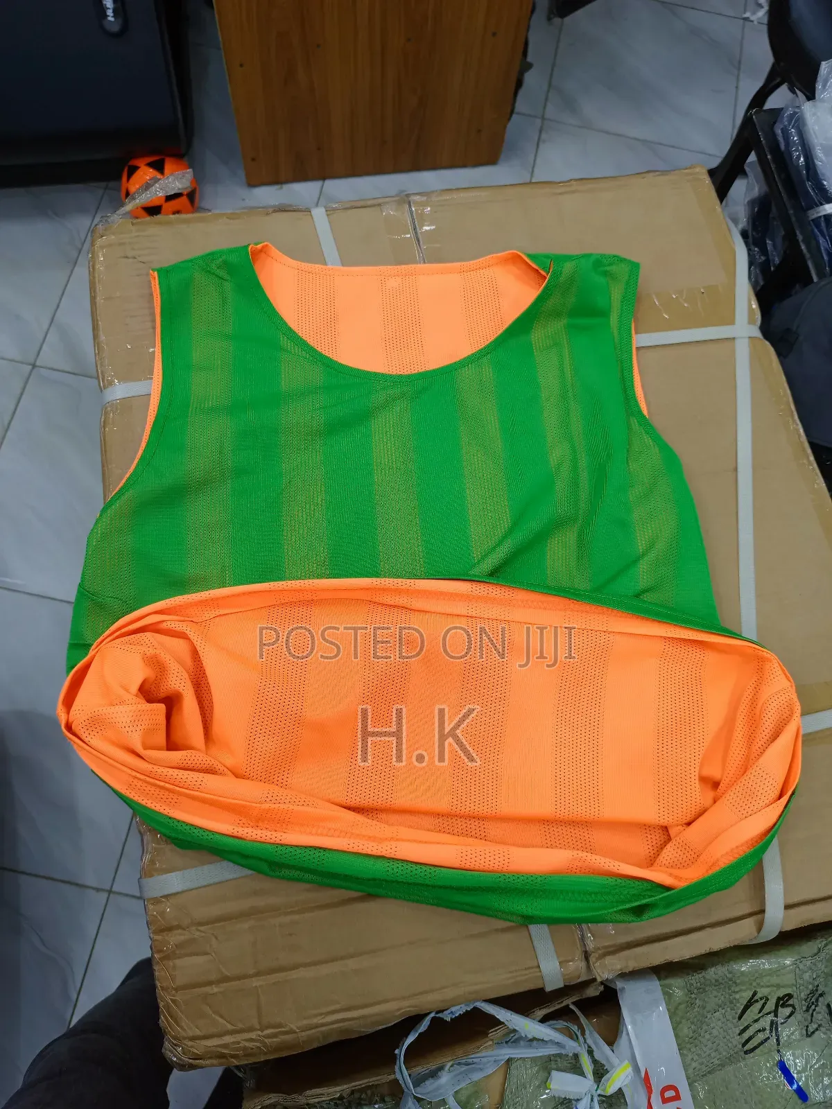 Reversible Sports Training Bib.