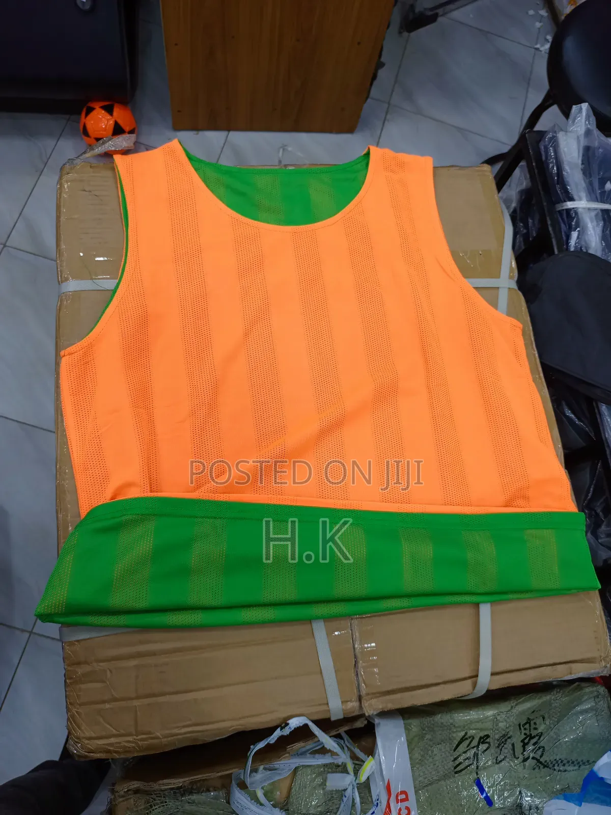 Reversible Sports Training Bib.