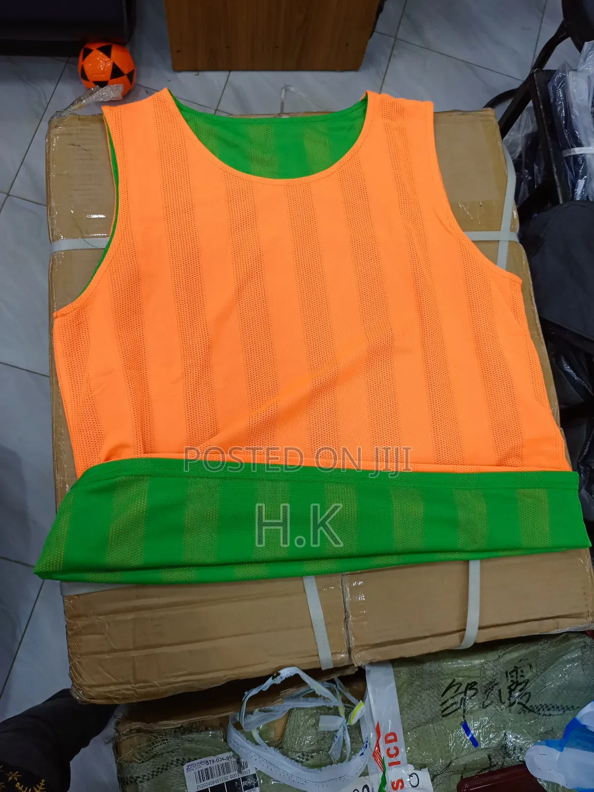 Reversible Sports Training Bib.