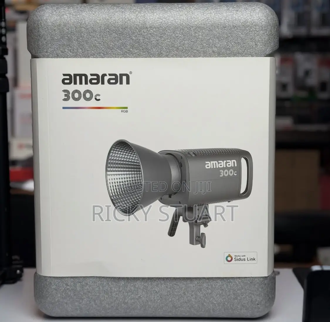 Aputure Amaran 300C RGBWW COB LED Video Light, 300W 2500k à 7500k