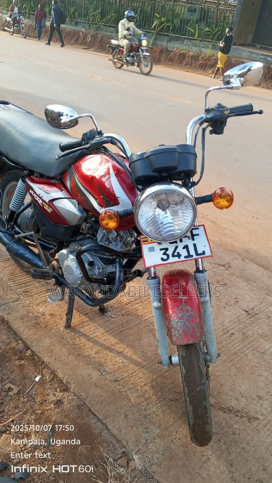 TVS HLX 125 2022 Red