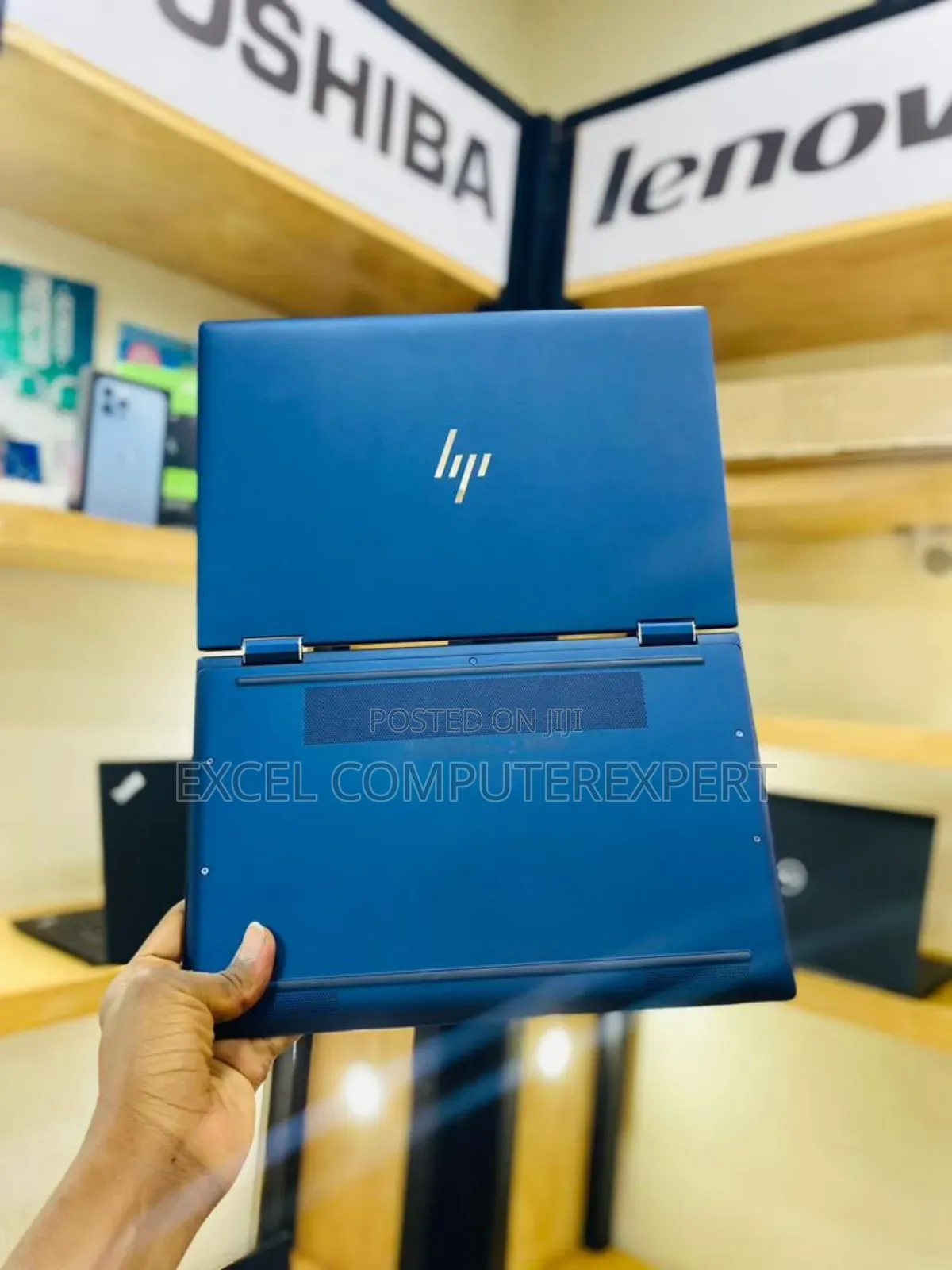 New Laptop HP Dragonfly G1 16GB Intel Core I7 SSD 512GB