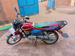 TVS HLX 125 2023 Red
