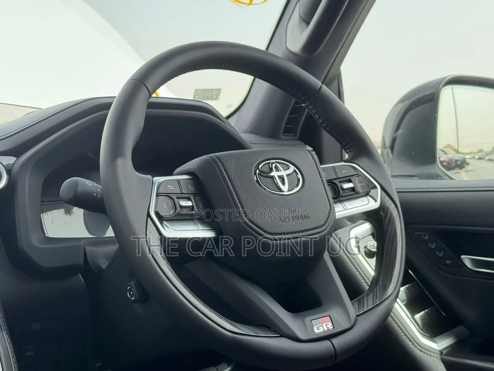 New Toyota Land Cruiser LC300 2025 White