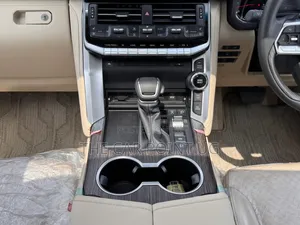 New Toyota Land Cruiser LC300 2024 White