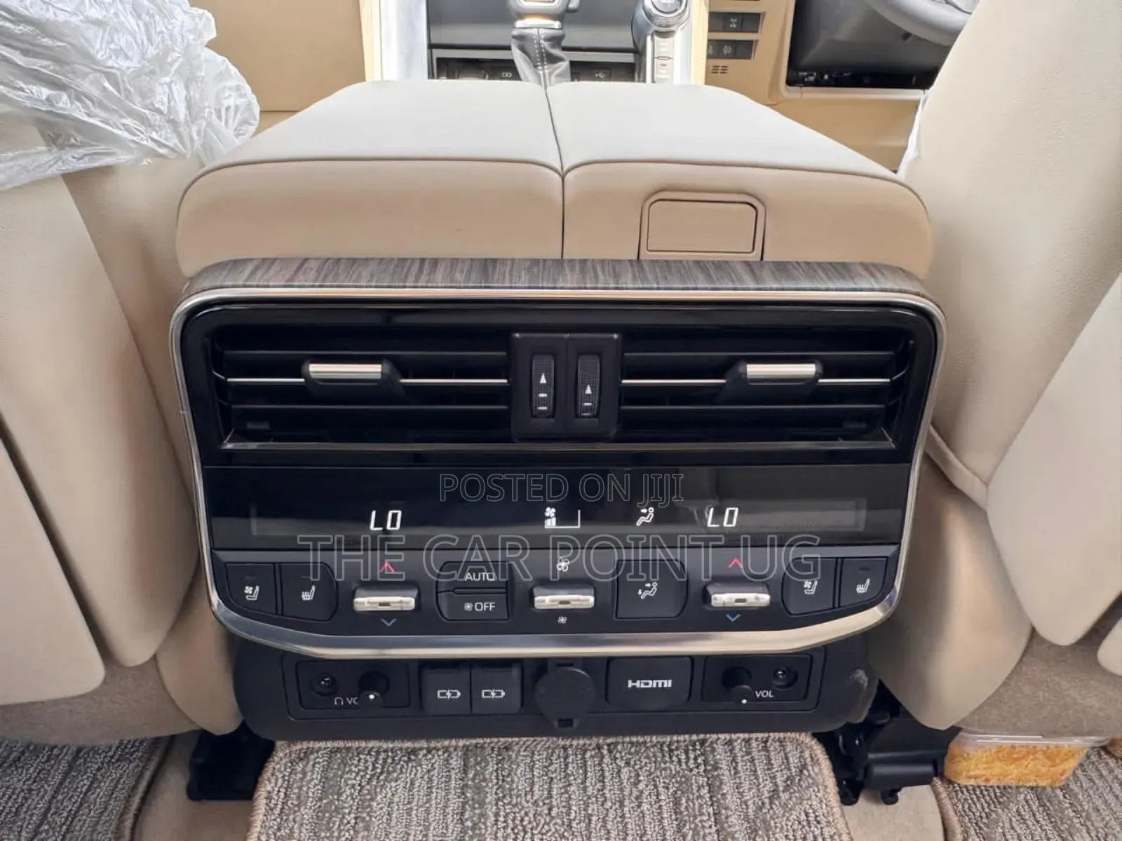 New Toyota Land Cruiser LC300 2024 White