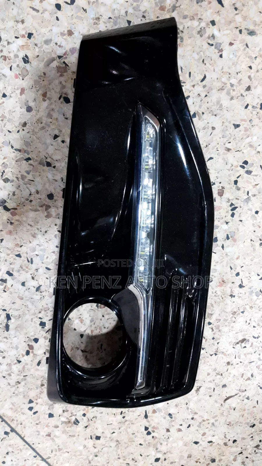 Subaru Impreza Xv Hybrid Foglamp Cover / Bumper Cover