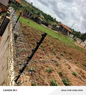 Electric Fence With Siren Strobe Light
