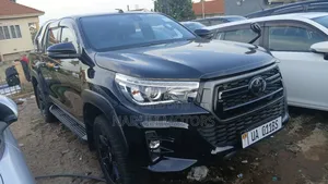 Toyota Hilux 2019 Black