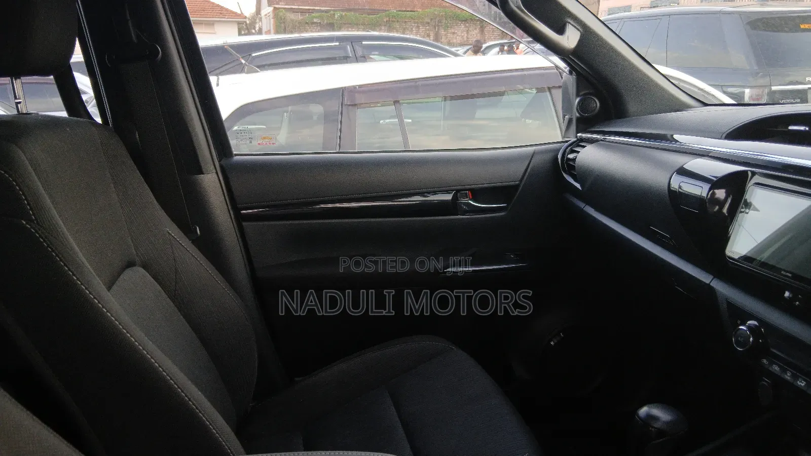 Toyota Hilux 2019 Black
