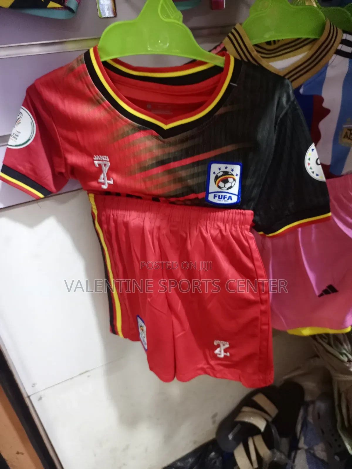 *Buzz Uganda Crane Original Material