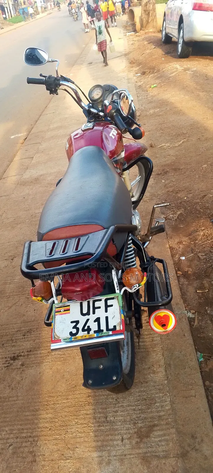 TVS HLX 125 2022 Red