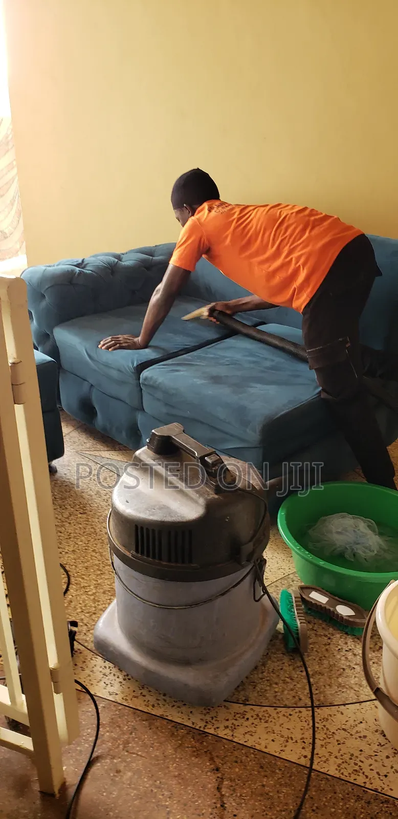 Sofa Set Cleaning Services