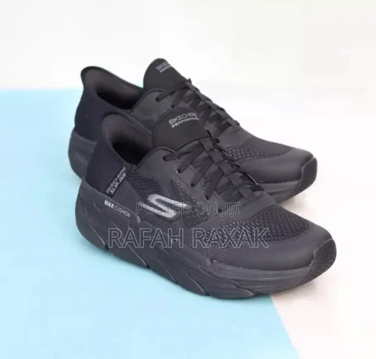 Men’S Classic Black Skechers Slip-ins Maxcusion Running Shoes