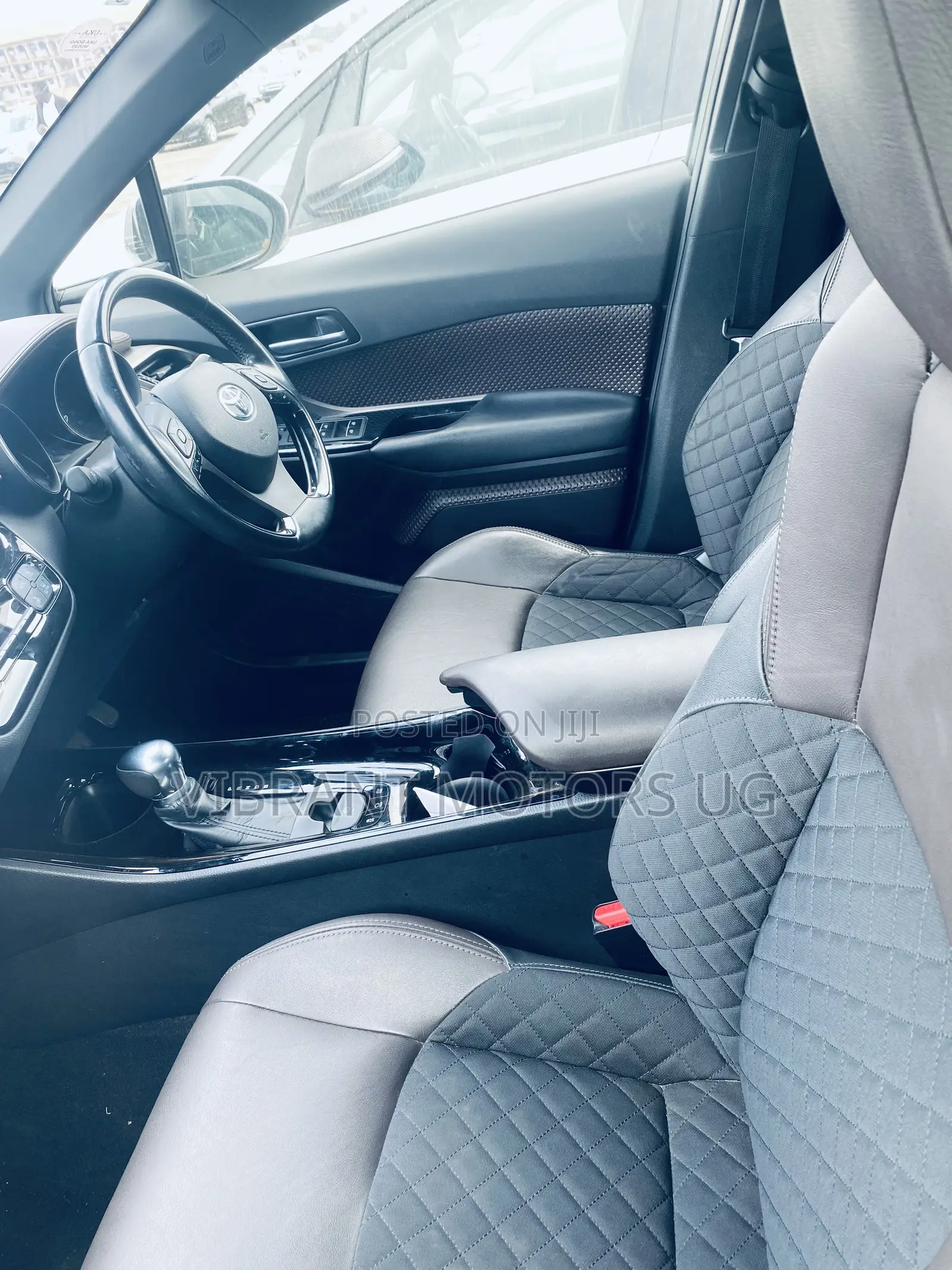 Toyota C-HR 2017 Gray