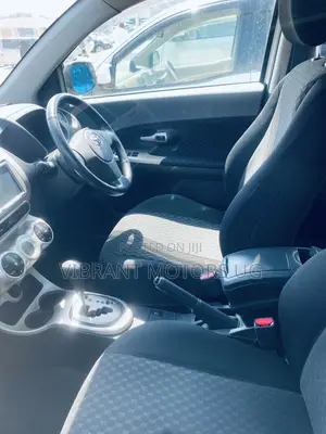 Toyota IST 2011 White