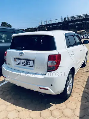 Toyota IST 2011 White