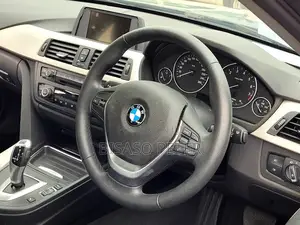 BMW 320i Sedan RWD 2014 Gray