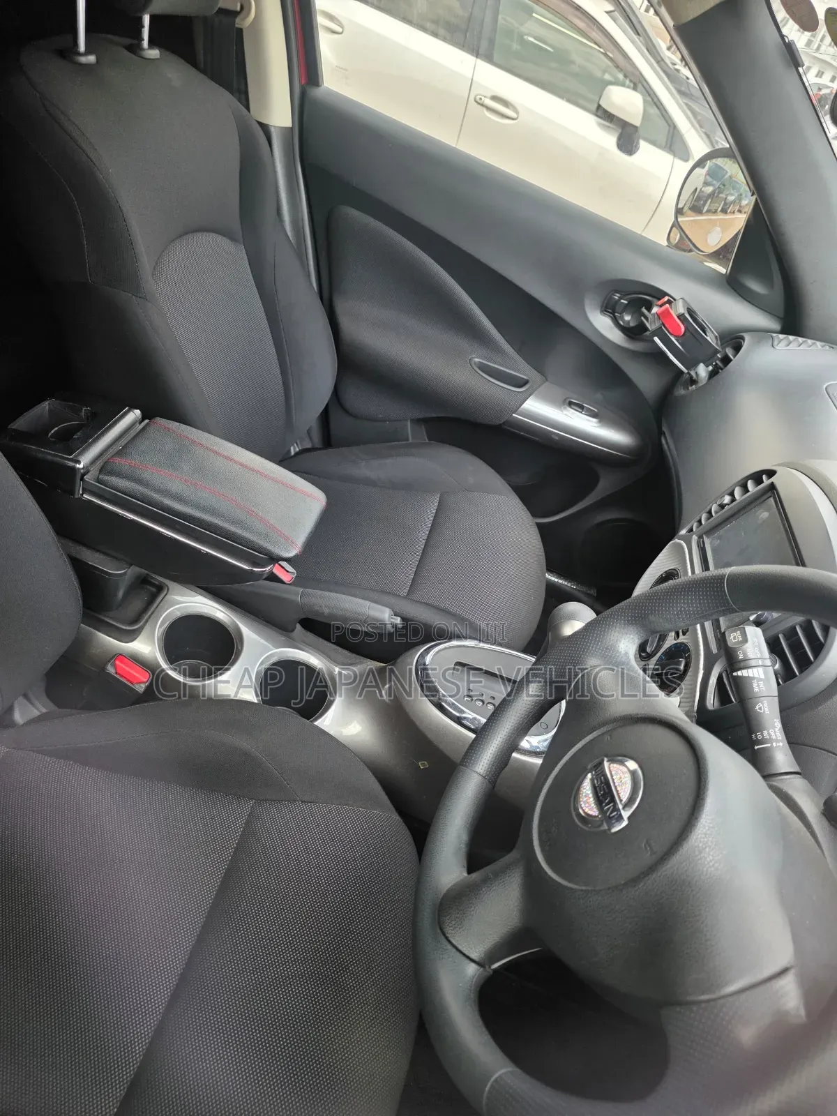 Nissan Juke S 2012 Red