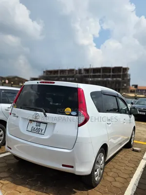 Toyota Passo Sette 2011 Pearl