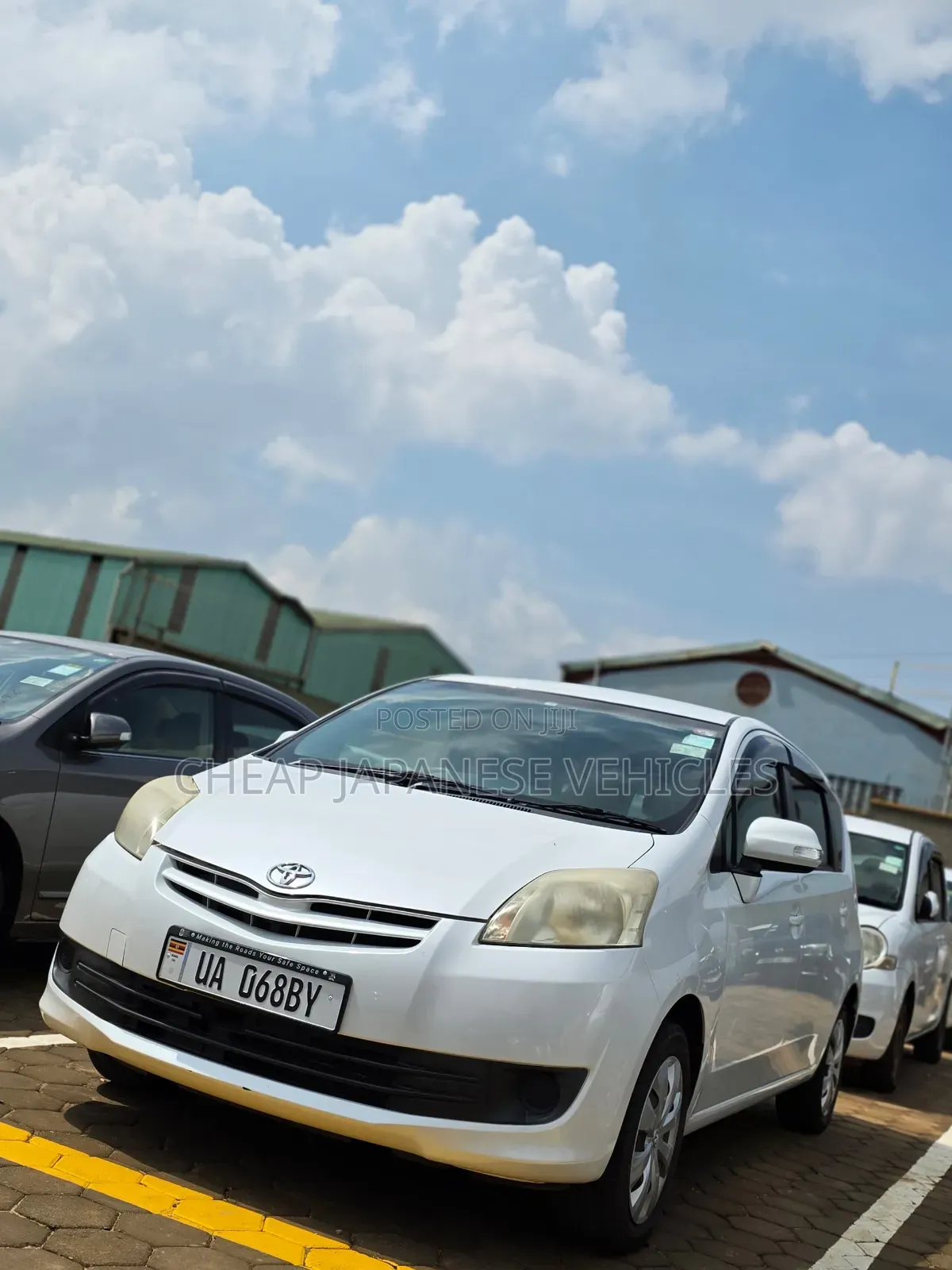 Toyota Passo Sette 2011 Pearl