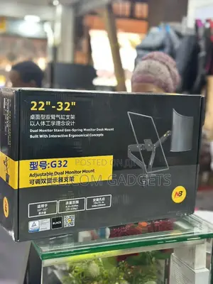 Adjustable Dual Monitor Wall Mount / Monitor Stand