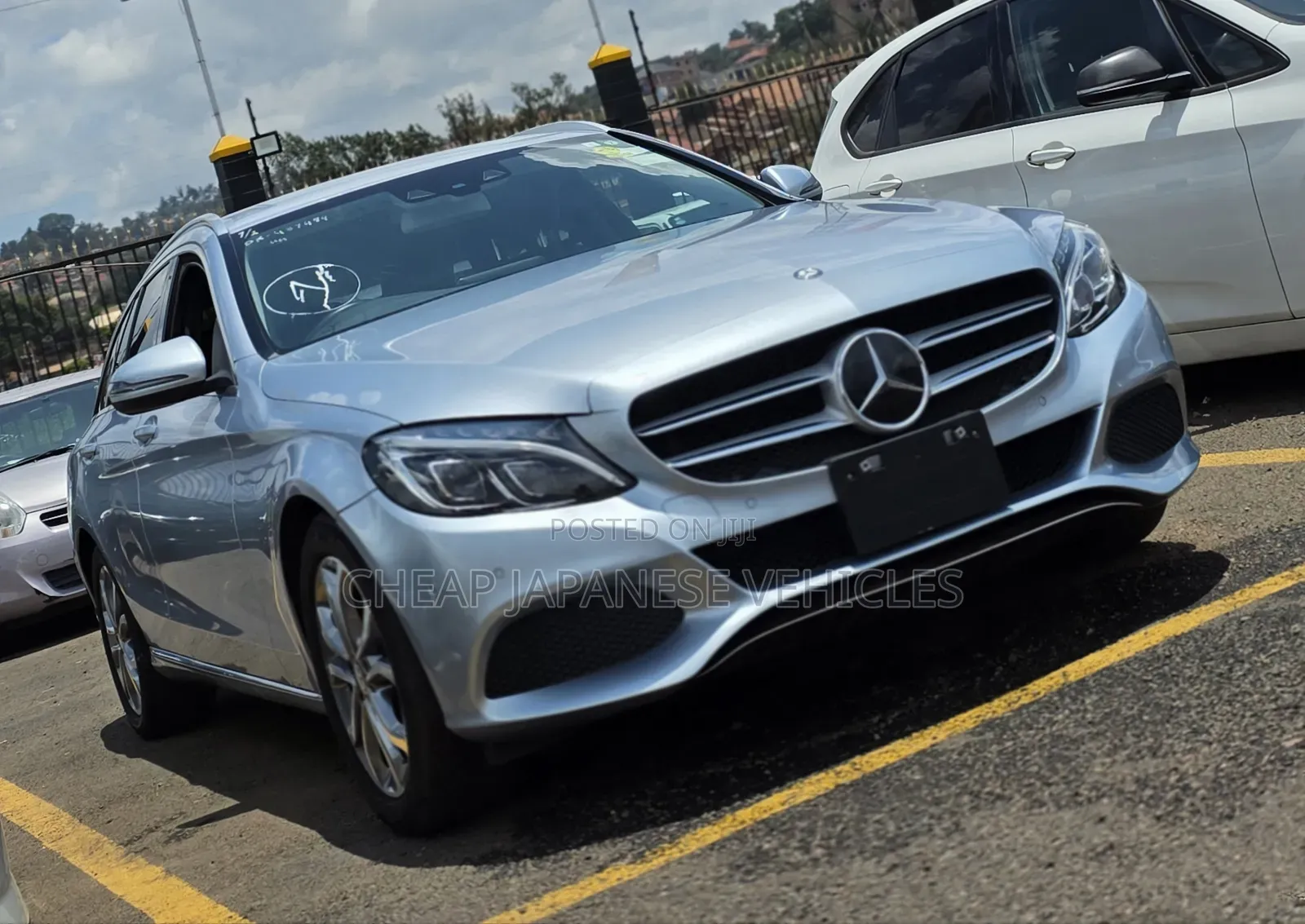 Mercedes-Benz C200 2017 Silver