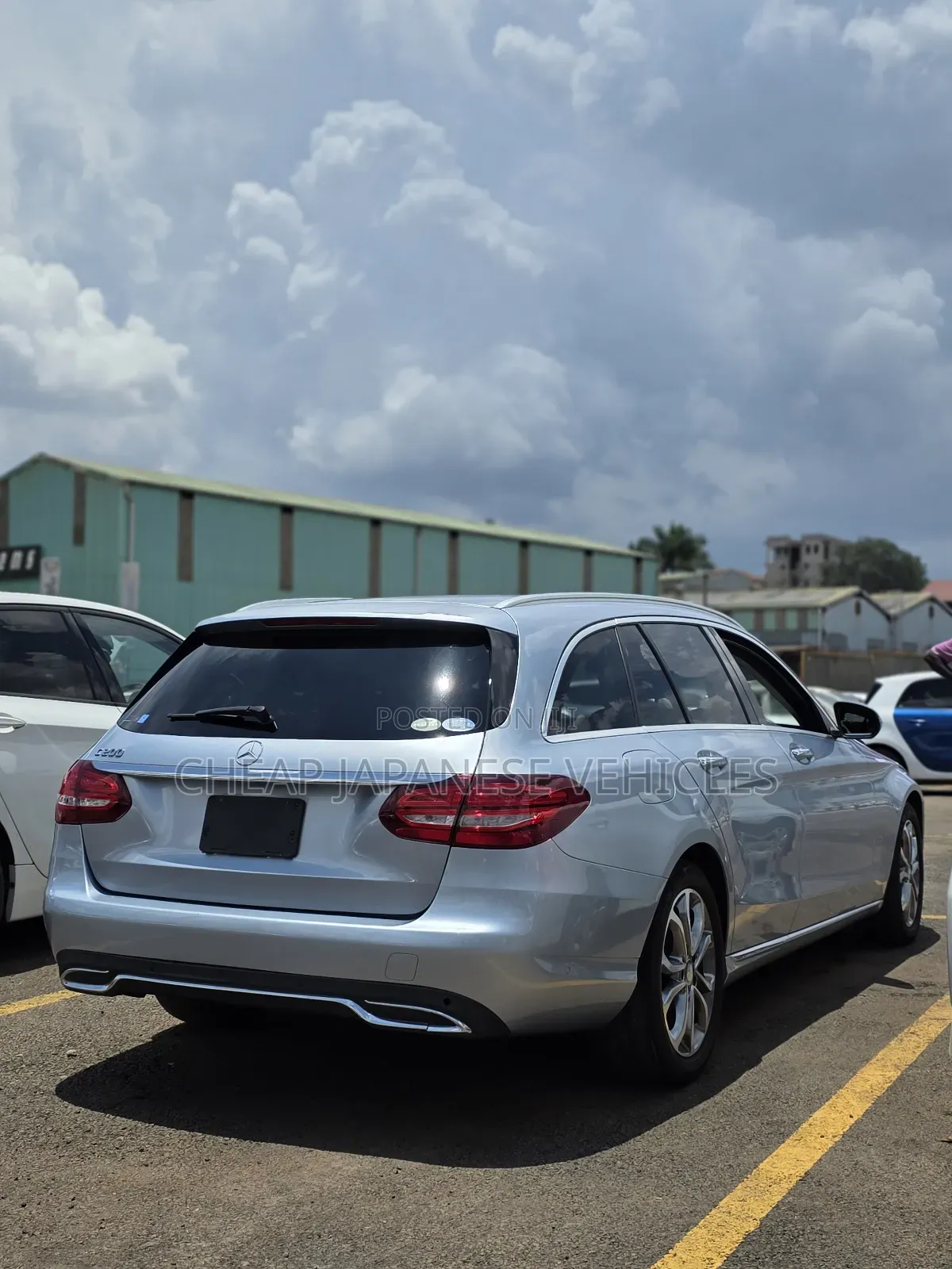 Mercedes-Benz C200 2017 Silver