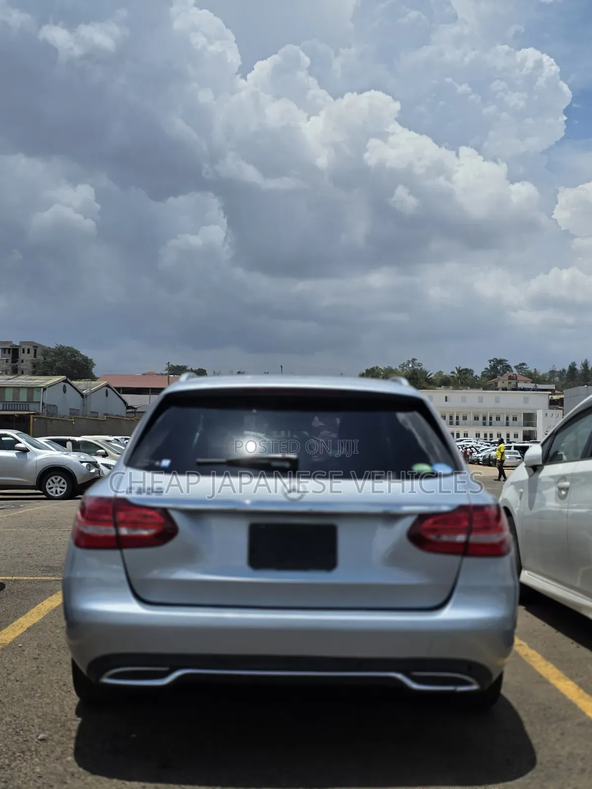 Mercedes-Benz C200 2017 Silver