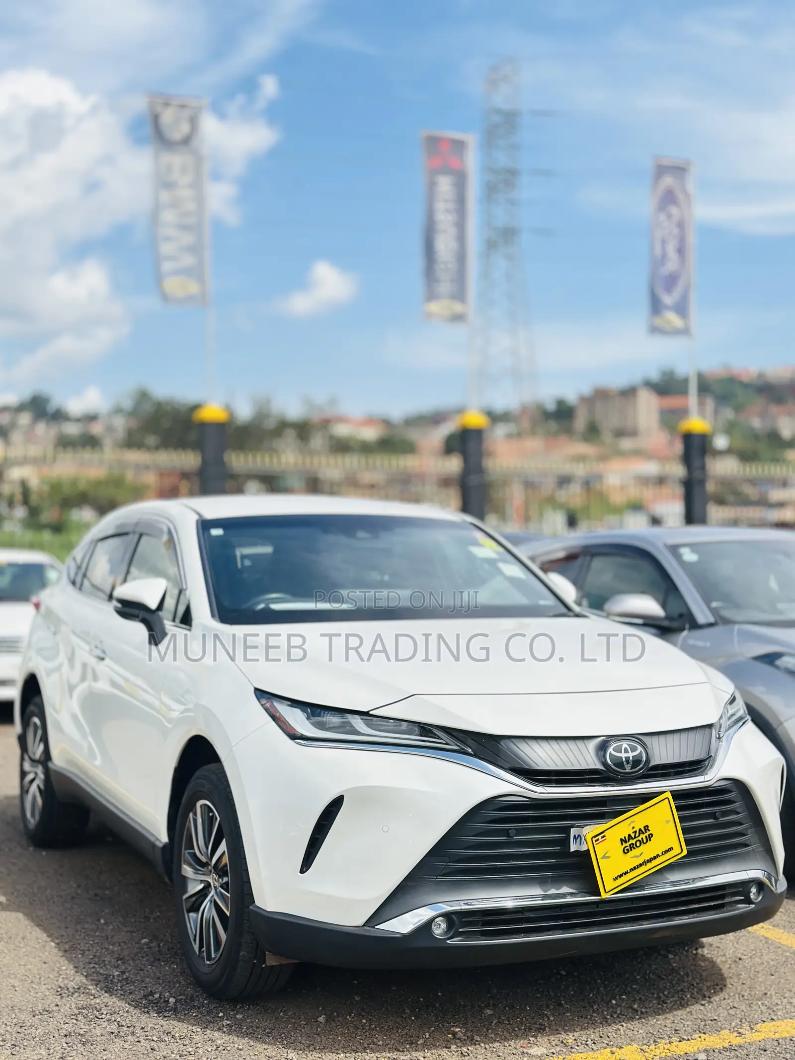 Toyota Harrier 2.0 2021 White