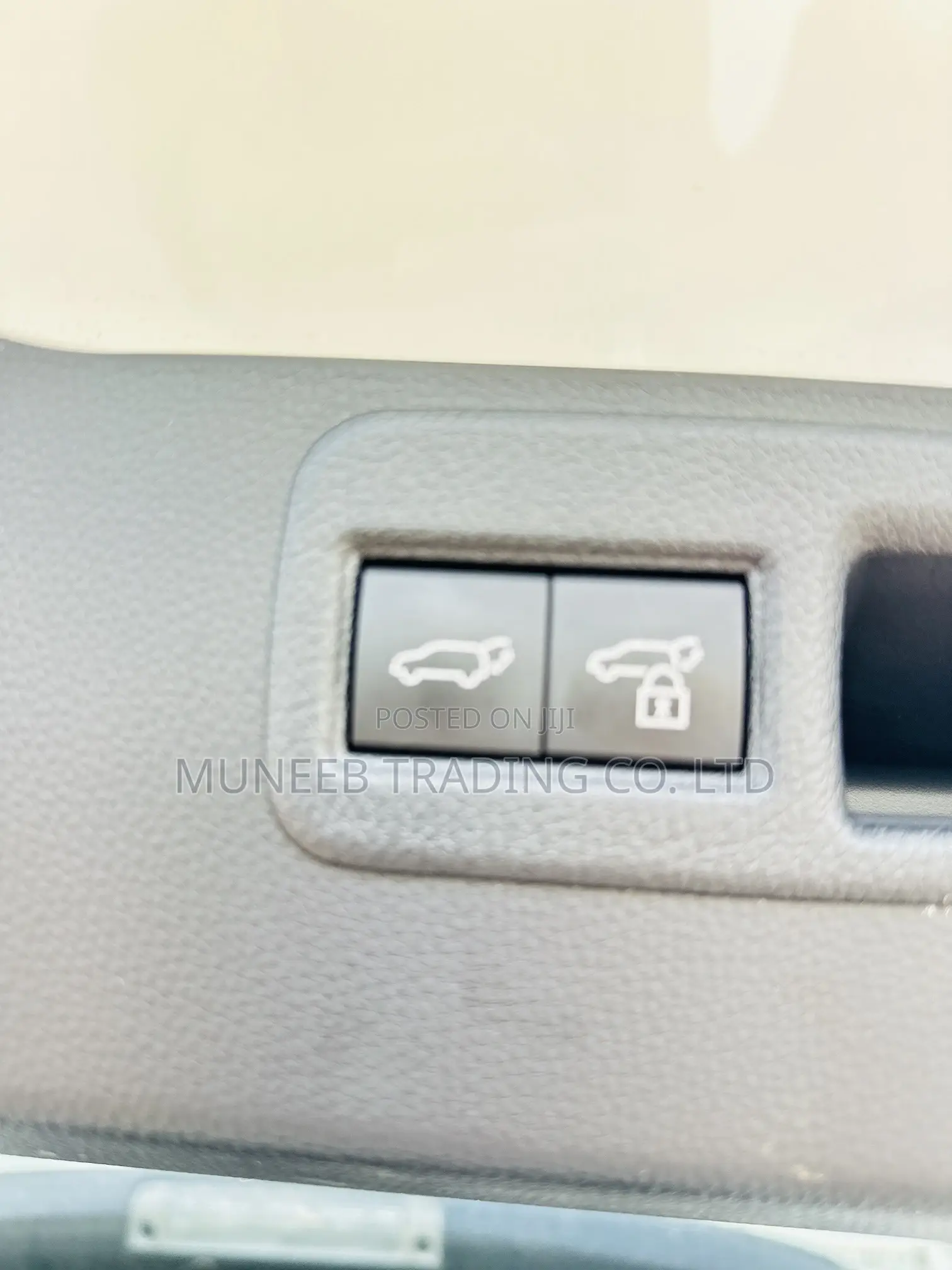 Toyota Harrier 2.0 2021 White