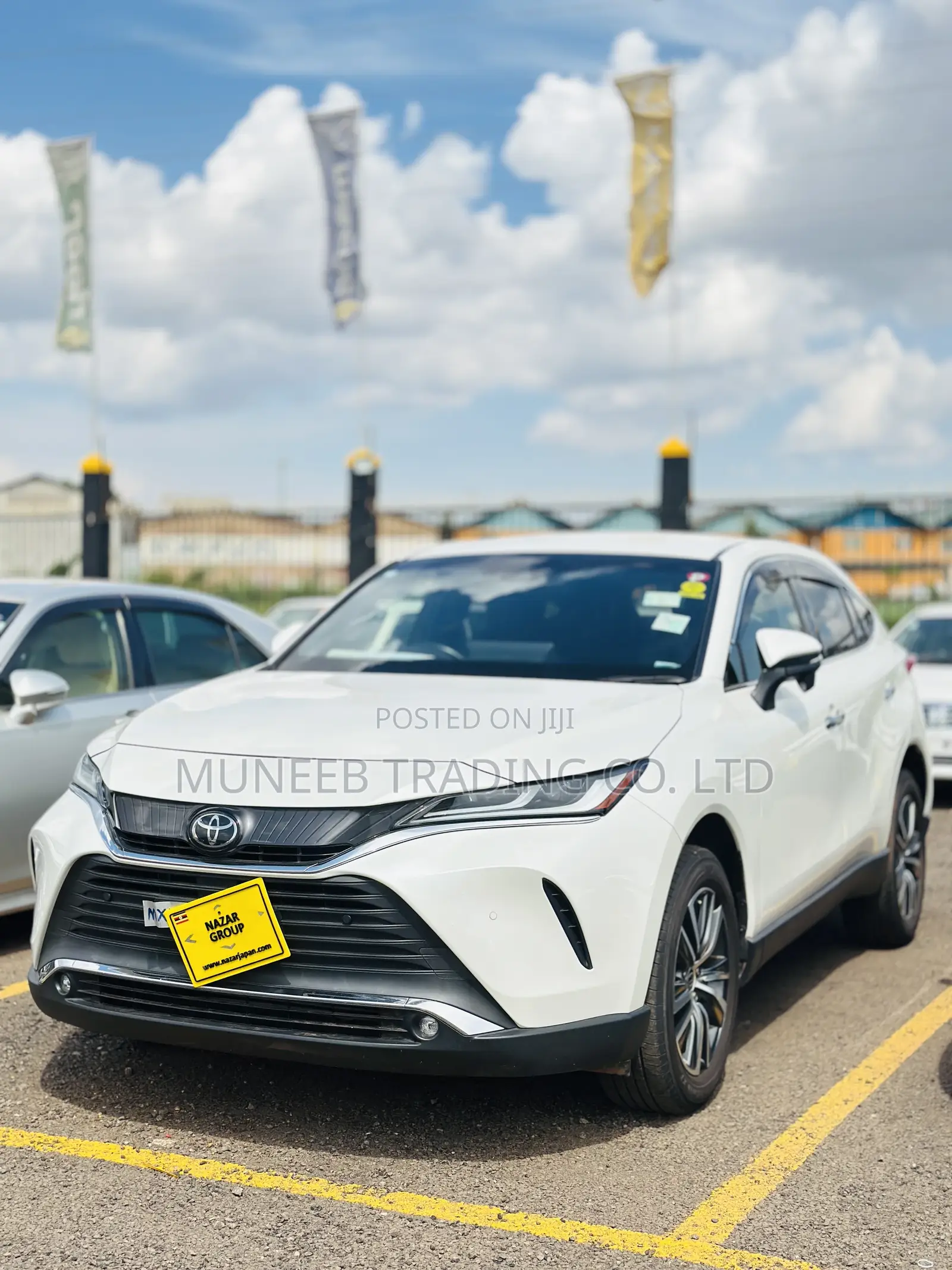 Toyota Harrier 2.0 2021 White