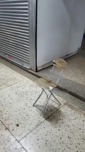 Foldable Reading Table