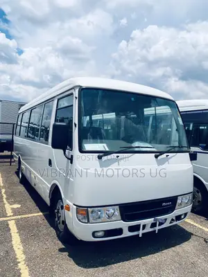 Mitsubishi Fuso Rosa 2012 White