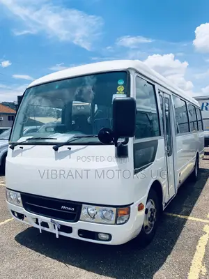 Mitsubishi Fuso Rosa 2012 White