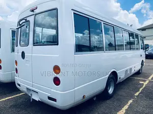 Mitsubishi Fuso Rosa 2012 White