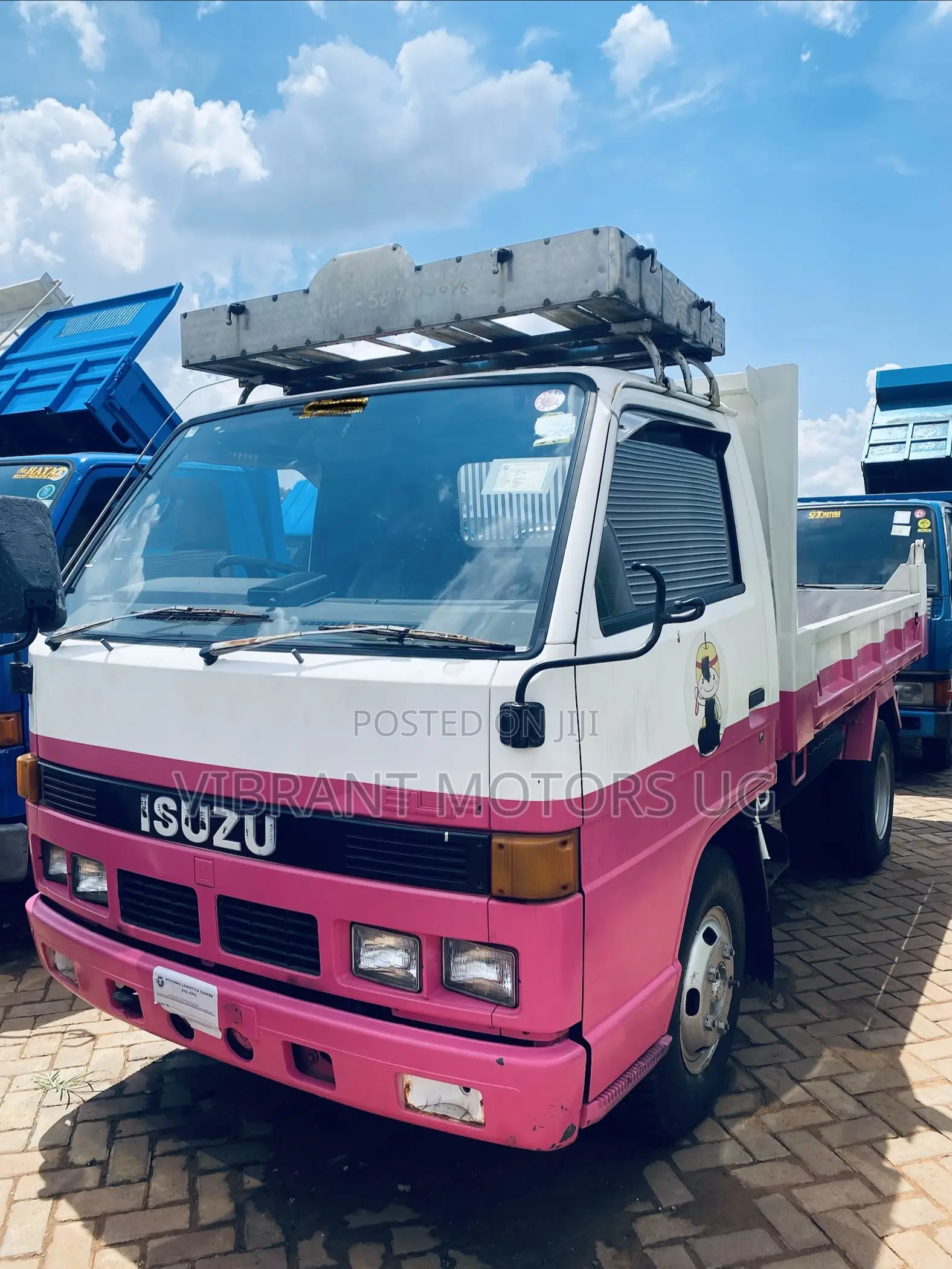 Dump Trucks Isuzu 1998