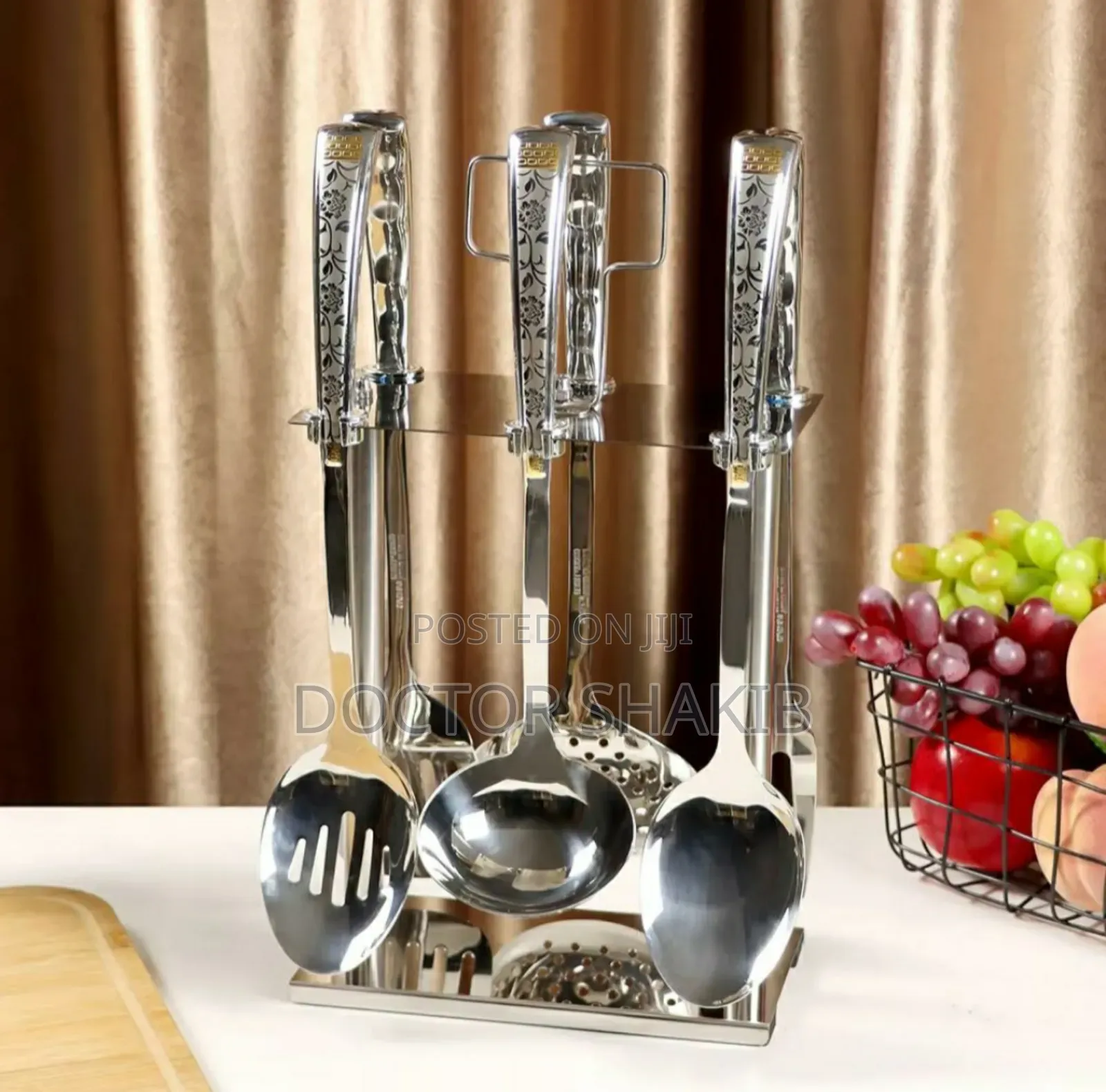 Unique Stainless Steel Kitchen Utensil Set With a Stand