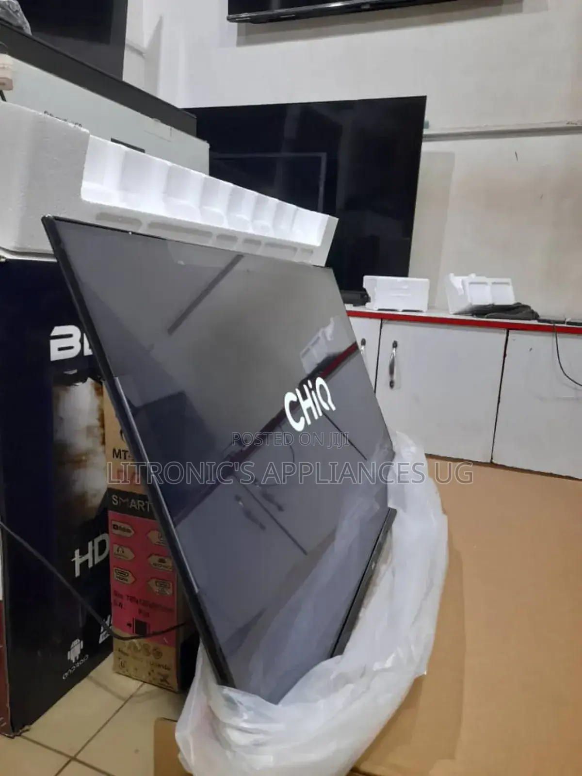 50inches Chiq Smart Google Tv