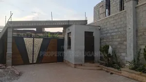 4bdrm Mansion in Kira for sale
