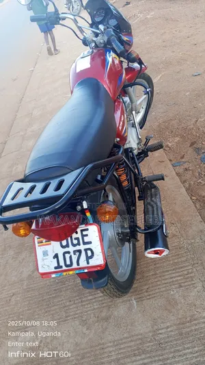 Bajaj Boxer 125 2024 Red