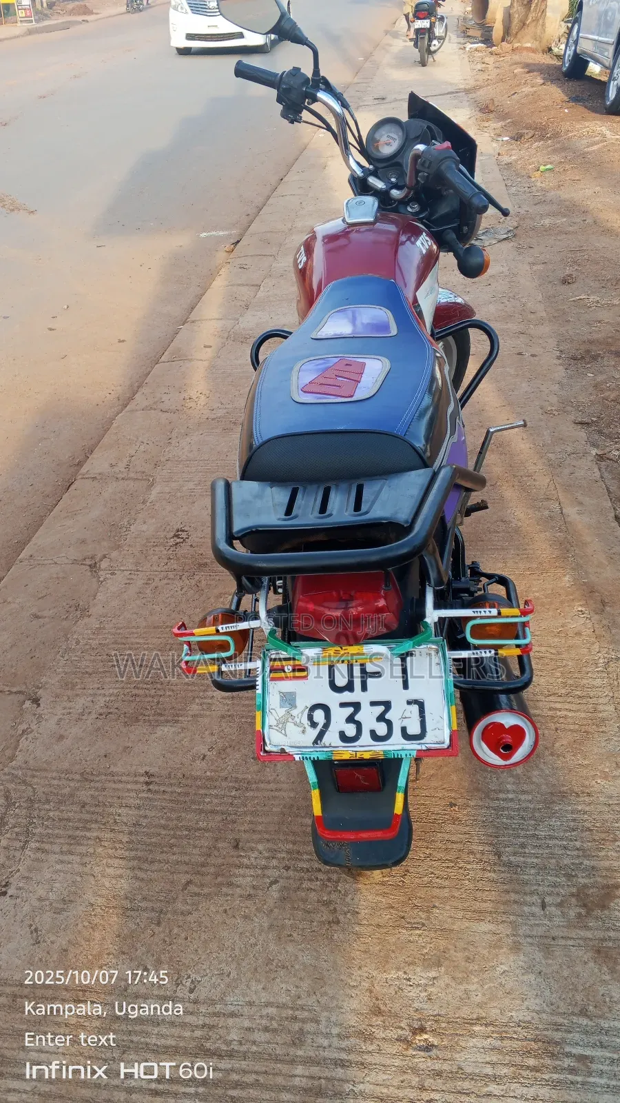 TVS HLX 125 2022 Red