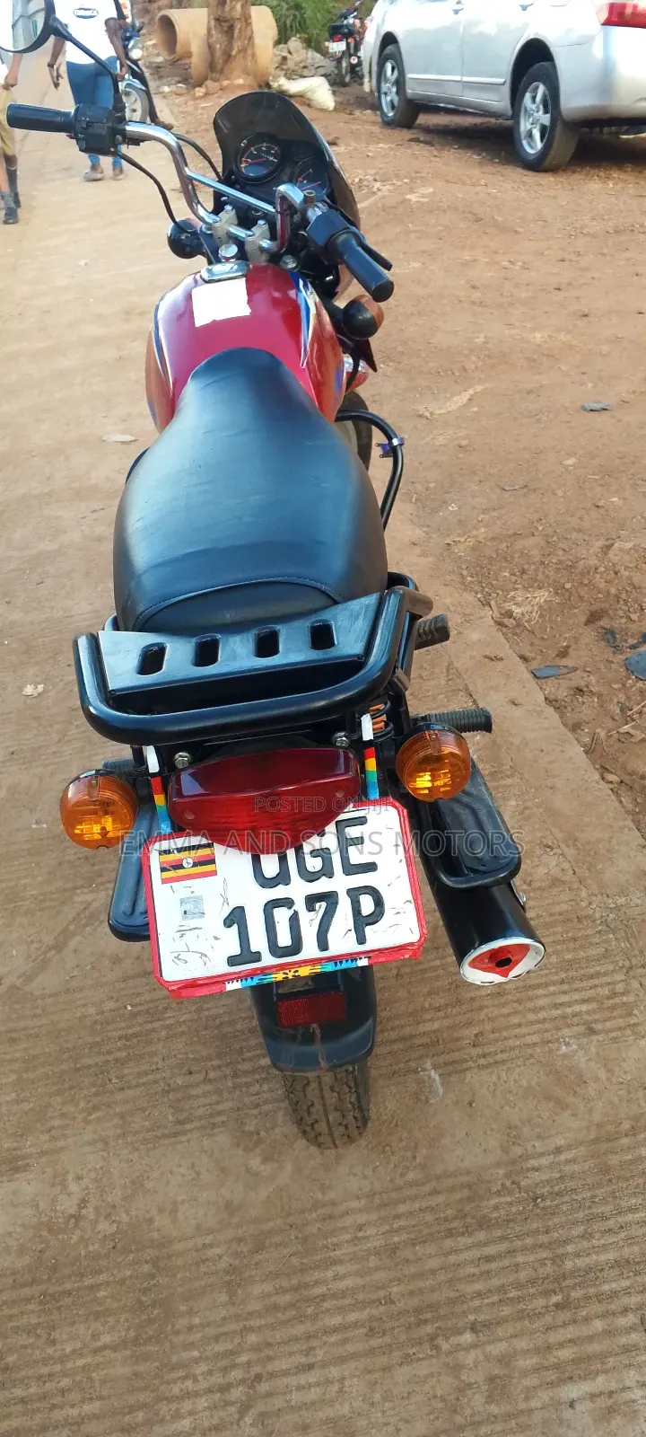 Bajaj Boxer 125 2024 Red