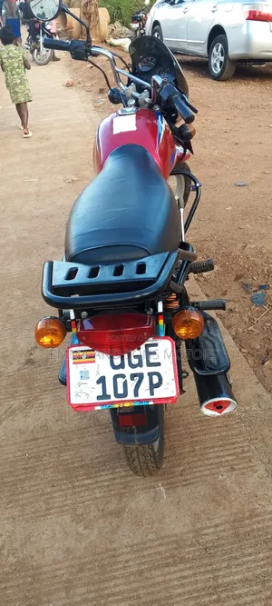 Bajaj Boxer 125 2024 Red