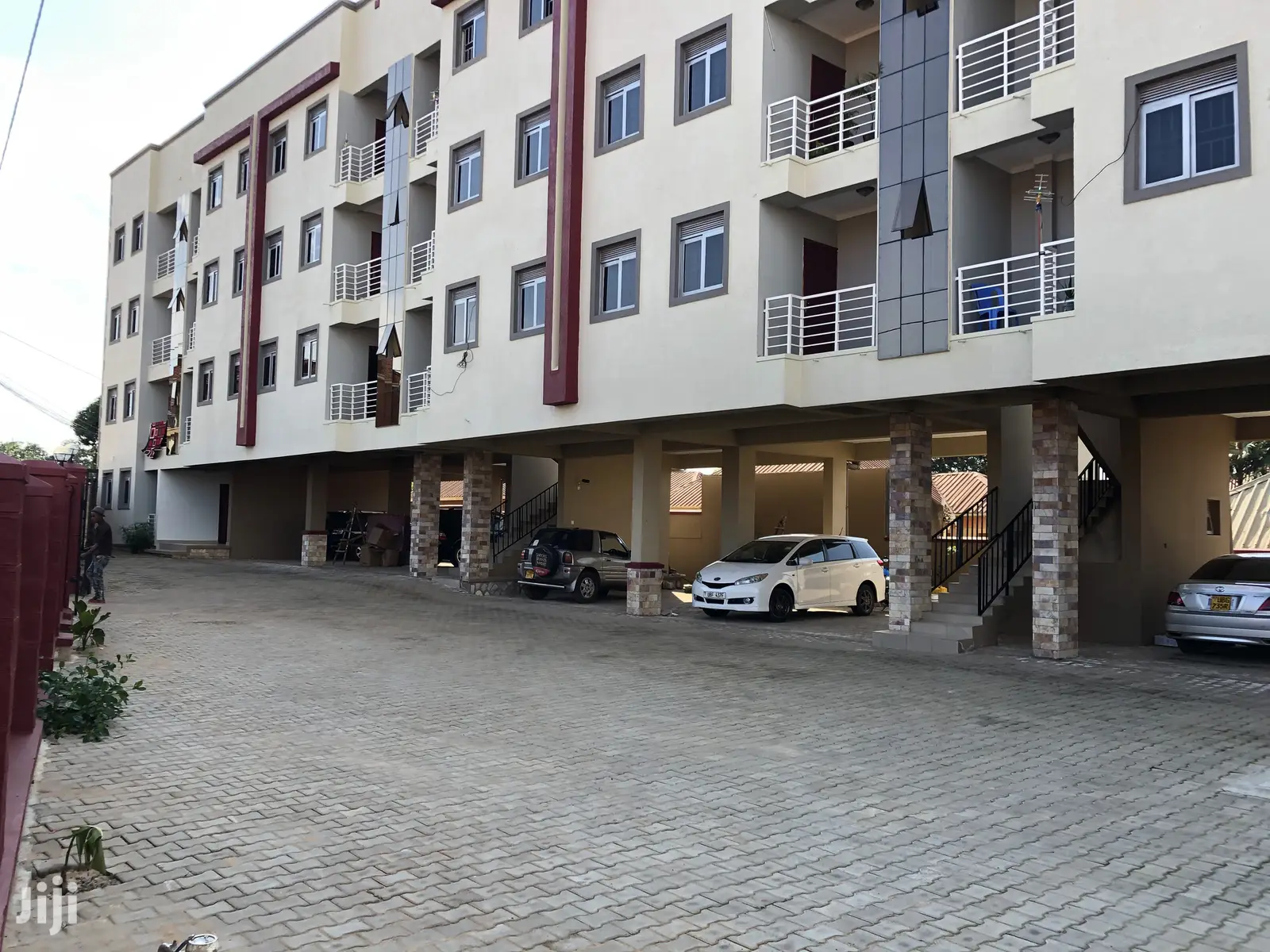 Apartments With 19 Units In Naalya By The Tarmack For Sale
