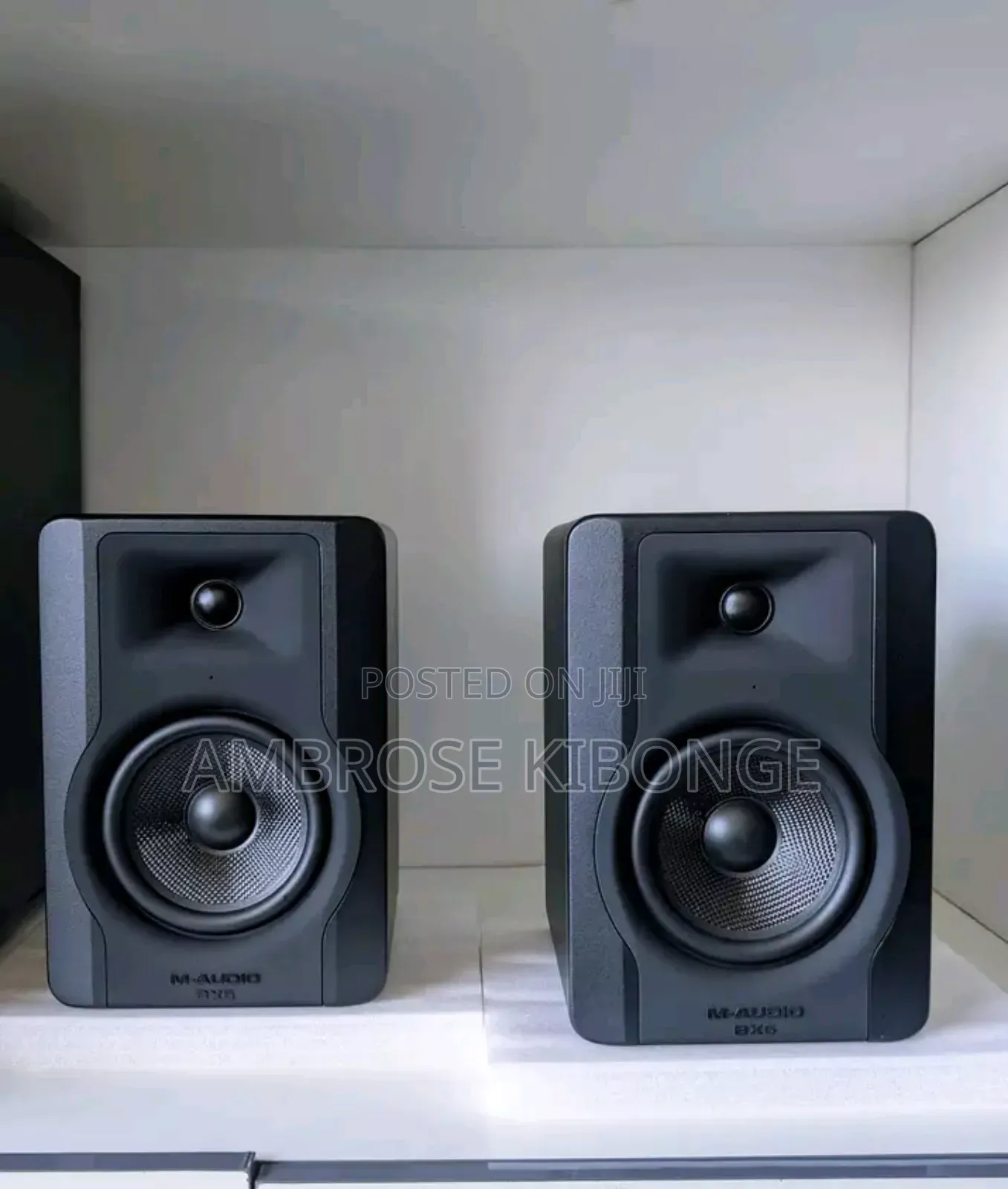 M-Audio Bx8 D2 Active Solid Bass Response Studio Monitors Paired