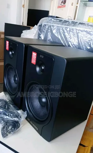 M-Audio Bx8 D2 Active Solid Bass Response Studio Monitors Paired