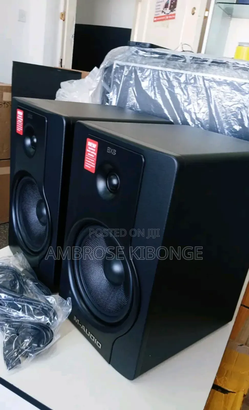 M-Audio Bx8 D2 Active Solid Bass Response Studio Monitors Paired